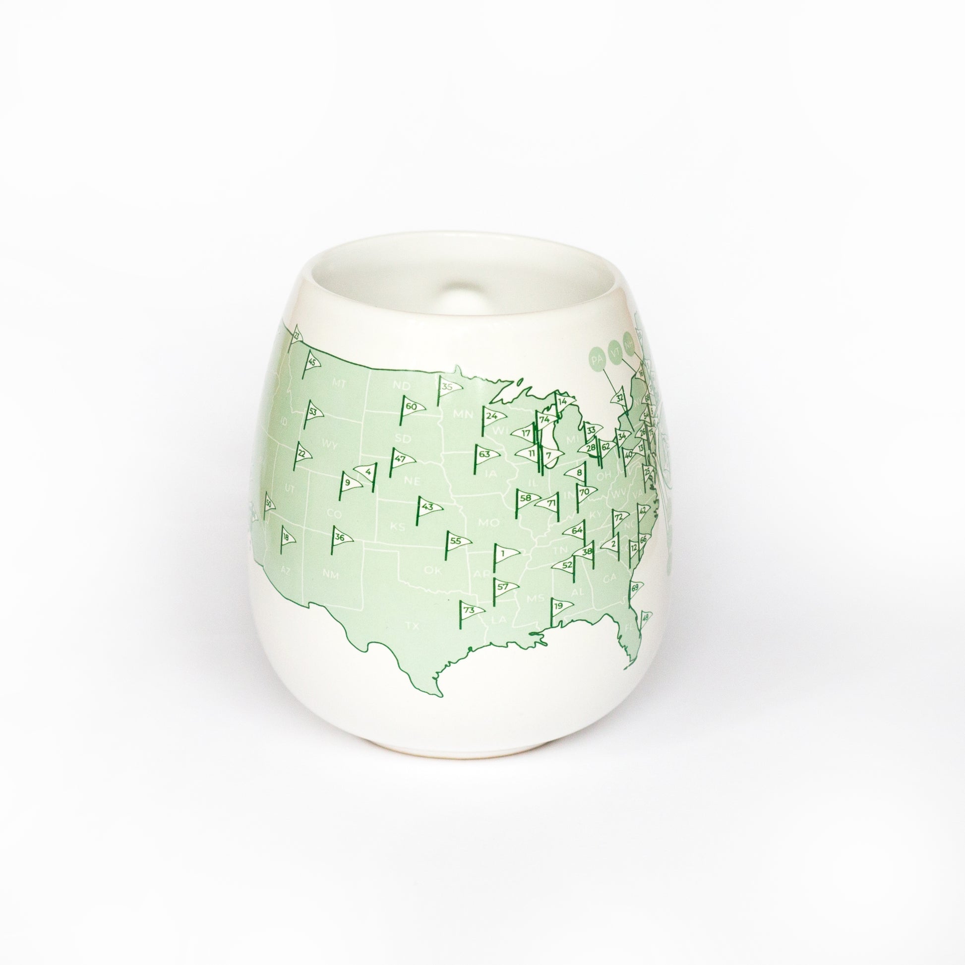 Center detail of USA golf courses color-in mug for tracking played courses, golf lover gift